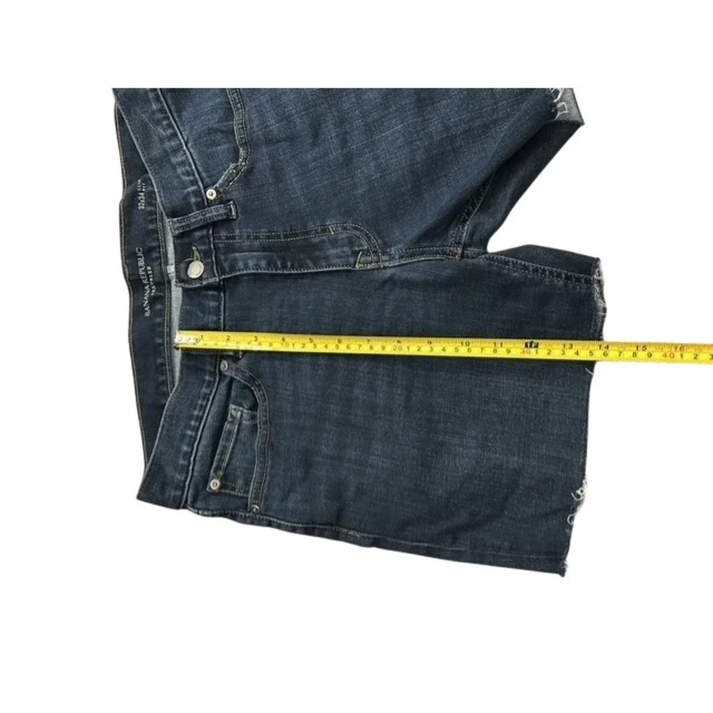 Banana Republic Traveler Shorts Mens 32 Dark Blue Excellent Slim‎ Fit Cut Off